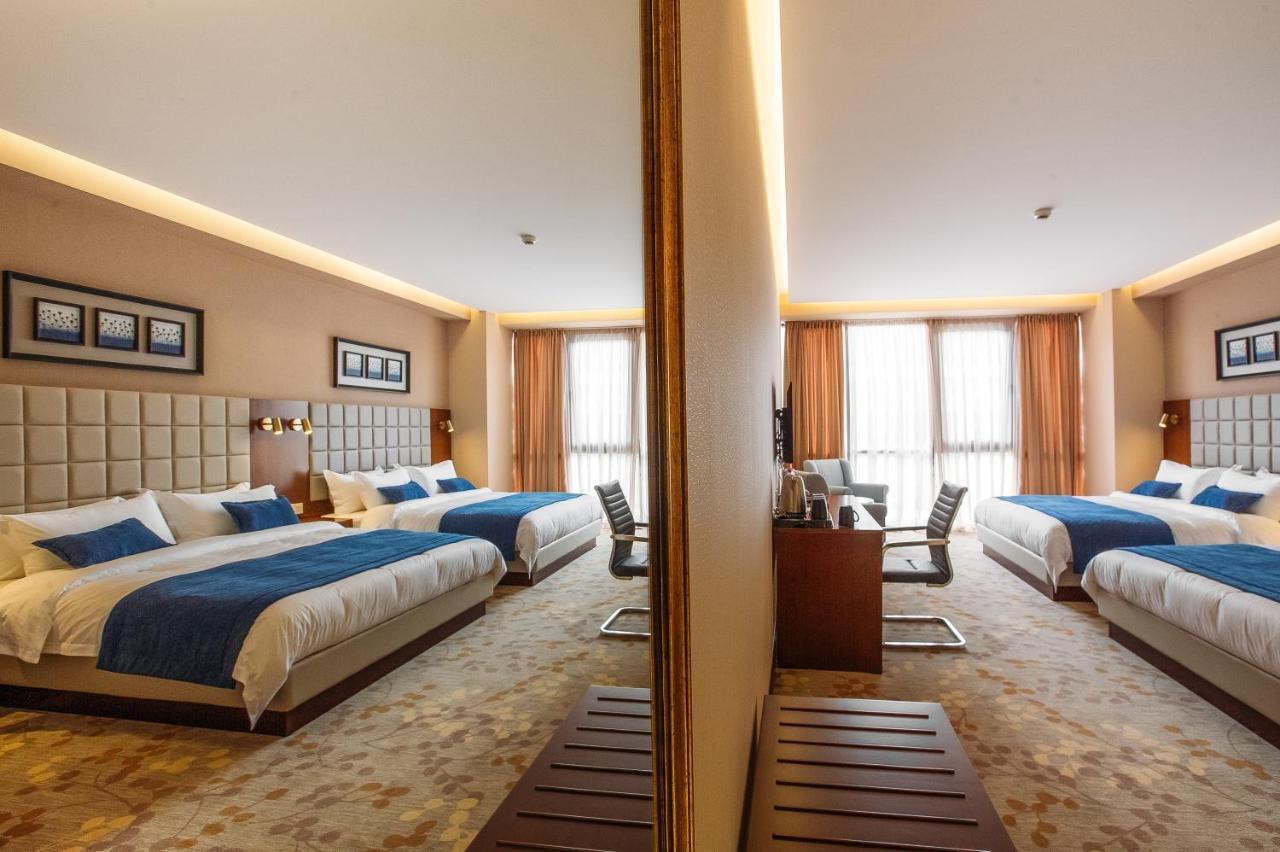 Horizont Hotel Tbilisi ภายนอก รูปภาพ
