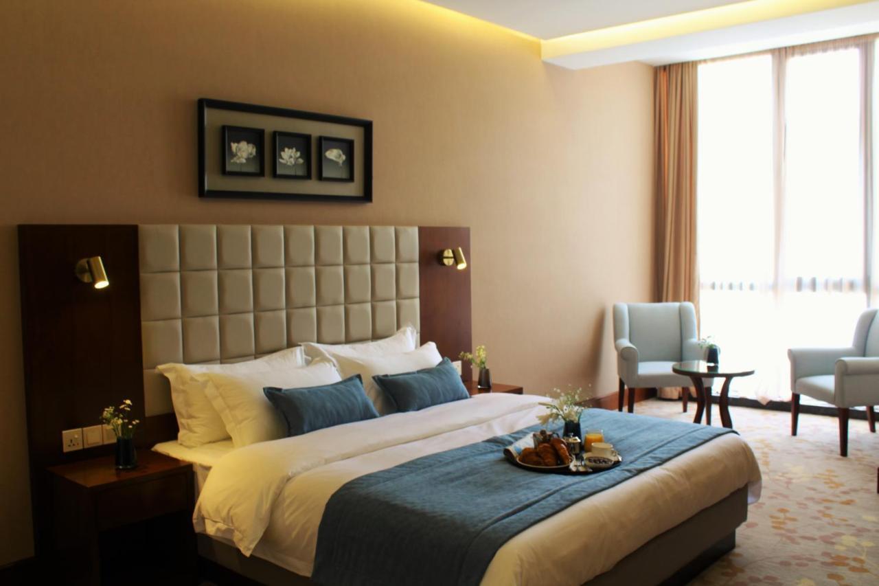 Horizont Hotel Tbilisi ภายนอก รูปภาพ